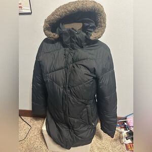 Columbia Women’s Large Quilted Parka with Faux Fur Lined Hood